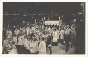 1938 Budapest XXXIV. Nemzetközi Eucharisztikus Kongresszus, körmenet a Dunánál este