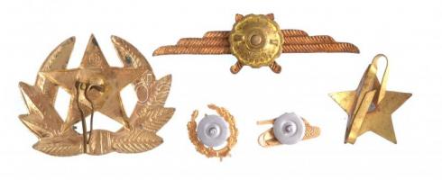 Szovjetunió DN 5xklf katonai jelvény, közte sapka- és minősítő jelvény T:1-2
Soviet Union ND 5xdiff...