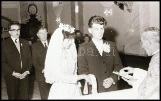 Különböző negatívok (Sárkeresztúr, ipar és gépek témában) + 12 db budapesti színes negatív