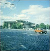 Különböző negatívok (Sárkeresztúr, ipar és gépek témában) + 12 db budapesti színes negatív