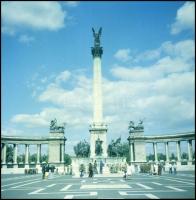 Különböző negatívok (Sárkeresztúr, ipar és gépek témában) + 12 db budapesti színes negatív