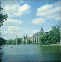 Különböző negatívok (Sárkeresztúr, ipar és gépek témában) + 12 db budapesti színes negatív