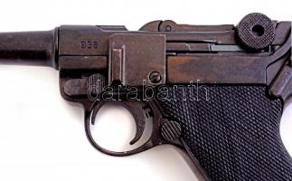 Parabellum Luger P08 pisztoly Denix igényes gyűjtői replika eredeti dobozában. Olajozva, kihúzható t...