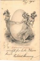 1900 Fröhliche Ostern! / Easter greeting art postcard, ladies dancing around a giant egg. M. Munk Wien (vágott / cut)