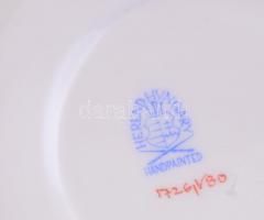 Herendi Viktória porcelán teás csésze aljjal. Kézzel festett, jelzett, aljon, kis mázhibával. d: 14 ...