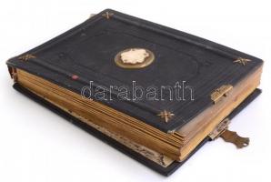 cca 1860 A Fabricius, Kuncz, Ghyczy családok fotóalbuma a családtagok és főrangú ismerőseik vizitkár...