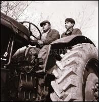 cca 1960 Kotnyek Antal (1921-1990) budapesti fotóriporter hagyatékából 13 db vintage NEGATÍV, többfé...