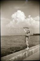 cca 1937 Balatoni felvételek, 7 db vintage NEGATÍV (hajó, móló, vitorlás, Tihany, napfürdő), 6x9 cm