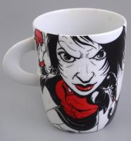 Dió - Degrenne porcelán design reggeliző szett: bögre és tányér, modern képregény mintával, kis péld...