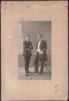 1906 Miskolc, Aladár és Iván a kép felirata szerint, Barna fényképész műtermében készült vintage fotó, 18,6x10,8 cm, karton (foltos és törött) 31,7x21,8 cm