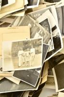 cca 1900 és 1970 között készült 1001 db vintage fotó, minden tekintetben (téma, minőség, méret, hely...