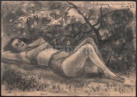 Sassy Attila (1880-1967): Napozó hölgy. Szén, papír. Jelzett. 21,5x30,5 cm