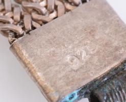 Ezüst(Ag) karkötő, zöld kövekkel, jelzett, h: 17,5 cm, bruttó: 34,01 g