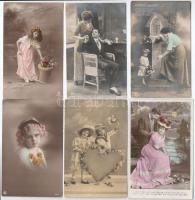 55 db RÉGI motívum képeslap vegyes minőségben: hölgyek, gyerek, párok / 55 pre-1945 motive postcards in mixed quality: lady, children, couples