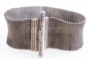 Ezüst(Ag) szövött karkötő, jelzés nélkül, h: 19 cm, nettó: 72,06 g