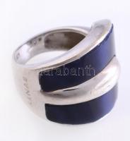 Ezüst(Ag) gyűrű, zománcozott díszítéssel, jelzett, méret: 52, bruttó: 10,11 g