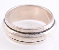 Ezüst(Ag) gyűrű, közepe forog, jelzés nélkül, bruttó: 8,88 g