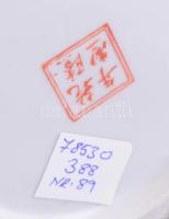 Kínai pillangós porcelán váza, kézzel festett, jelzett, kis kopásnyomokkal, m: 34 cm