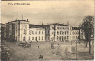 Oslo, Ostbanestationen / railway station, tram, automobile (from postcard booklet)