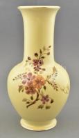 Zsolnay virág mintás váza. Kézzel festett, jelzett (Mihálkovicsné), hibátlan  m:26,5  cm