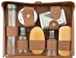 Retró úti neszesszer, hiánytalan, jó állapotban, 24×18×6 cm