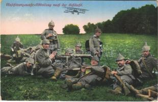 1916 Maschinengewehr-Abteilung nach der Schlacht / WWI German military, machine gun unit after the battle (EK)