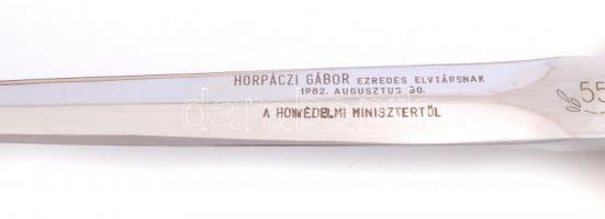 Magyar Néphadsereg dísztőr Horpáczi Gábor ezredesnek adományozott gravírozással 1982 . Nagy méretű d...