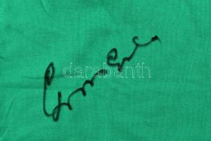 Grosics Gyula (1926-2014) labdarúgó aláírása pólón