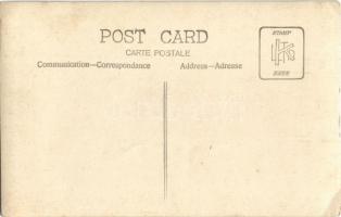 Pataky Miklós katonai egyenruhában, cigivel. Berger Margit photo (EK)