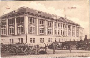 1917 Arad, Konviktus, lovas szekerek / school, horse carts (EK)