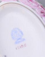 Herendi áttört tojás bonboniere, kézzel festett, jelzett, kopással, 11,5x6,5x7,5 cm