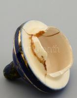 Zsolnay amfora váza udvarlási jelenettel. XIX. sz. vége. Kézzel festett, jelzett (máz alatti kék csa...