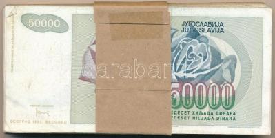Jugoszlávia 1992. 50.000D (95x) nem hozzáillő banki kötegelővel T:III,III-
Yugoslavia 1992. 50.000 ...
