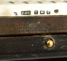 Ezüst (Ag) zsebóra tok, nagy méretű, 8 napos zsebórákhoz. Bőr, ezüst rátéttel,  gravírozással. Jelze...