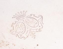 Esküvői ezüst (Ag) szelence a Podmaniczky család címerével és grófi koronával. XX. sz. eleje. Fa bet...