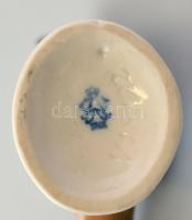 Ens porcleán fácán figura. Kézzel festett, jelzett, kis kopással. 8,5x5,5 cm