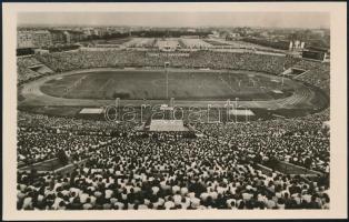 Grosics Gyula, a "Fekete párduc" az Arancsapat legendás labdarúgójánal aláírásal Népstadio...