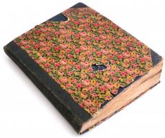 1914-1921 Opera plakátok gyűjteménye. 300 db magyar és részben osztrák operaházi plakát. Feltehetőle...