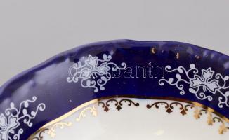 Zsolnay Pompadour mintás porcelán kompótos készlet, 1 db tál d: 25 cm m: 7 cm, 8 db tálka d: 13 cm m...