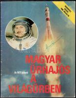 1980 Magyar Űrhajós a világűrben képes magazin, Farkas Bertalan aláírásával a címlapon