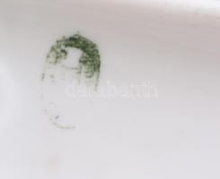 Szarvasbika. Azonosítatlan porcelán. Kézzel festett, minimális kopással. m: 15 cm