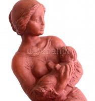 Tóth Valéria (1943- ): Anya gyermekével, terrakotta, jelzett, apró kopásokkal, m: 32 cm