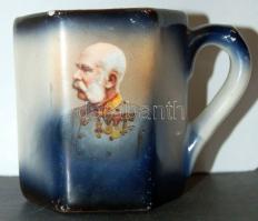 cca 1916 Ferenc József és Vilmos császár porcelán bögre (lepattanások) / Chinaware mug with the picture of Franz Joseph (small faults)