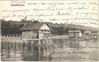 1913 Balatonföldvár, fürdőkabinok stéggel. Gerendai Gyula kiadása (EK)