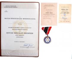 1957. "Bányászati Szolgálati Érdemérem" ezüst fokozata mellszalagon, adományozói okirattal...