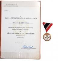 1957. "Bányászati Szolgálati Érdemérem" bronz fokozata mellszalagon, adományozói okirattal...