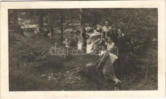 1928 Barlangliget, Höhlenhain, Tatranská Kotlina (Tátra, Magas-Tátra, Vysoké Tatry); hölgyek / ladies. photo