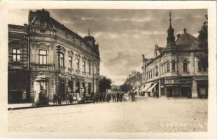 1931 Losonc, Lucenec; utca, Ignatz Redlinger, Tarjányi János, Hammermüller, Vajda üzlete / street view, shops. photo