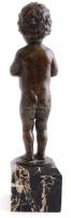 Vastagh Éva (1900-1942): Síró kisfiú. Bronz, jelzett, márvány talapzaton. 24,5 cm / Crying boy. Bron...