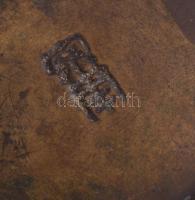 Kínai bronz edény. Madárfigurás díszítéssel. Jelzett. XIX. sz. 10 cm